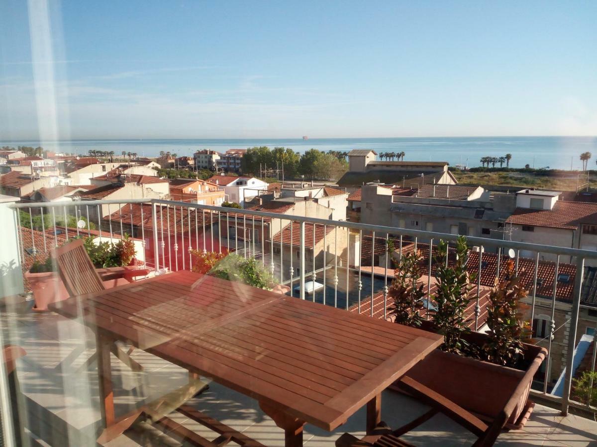 Sky Wellness Apartment Porto SantʼElpidio المظهر الخارجي الصورة